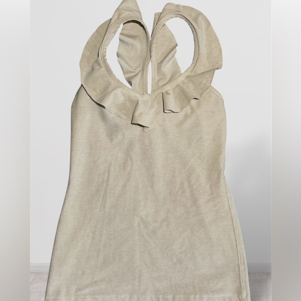 Beyond Yoga Ruffle Sleeve Light Beige Built in Bra Tank Size XS Pilates Gym